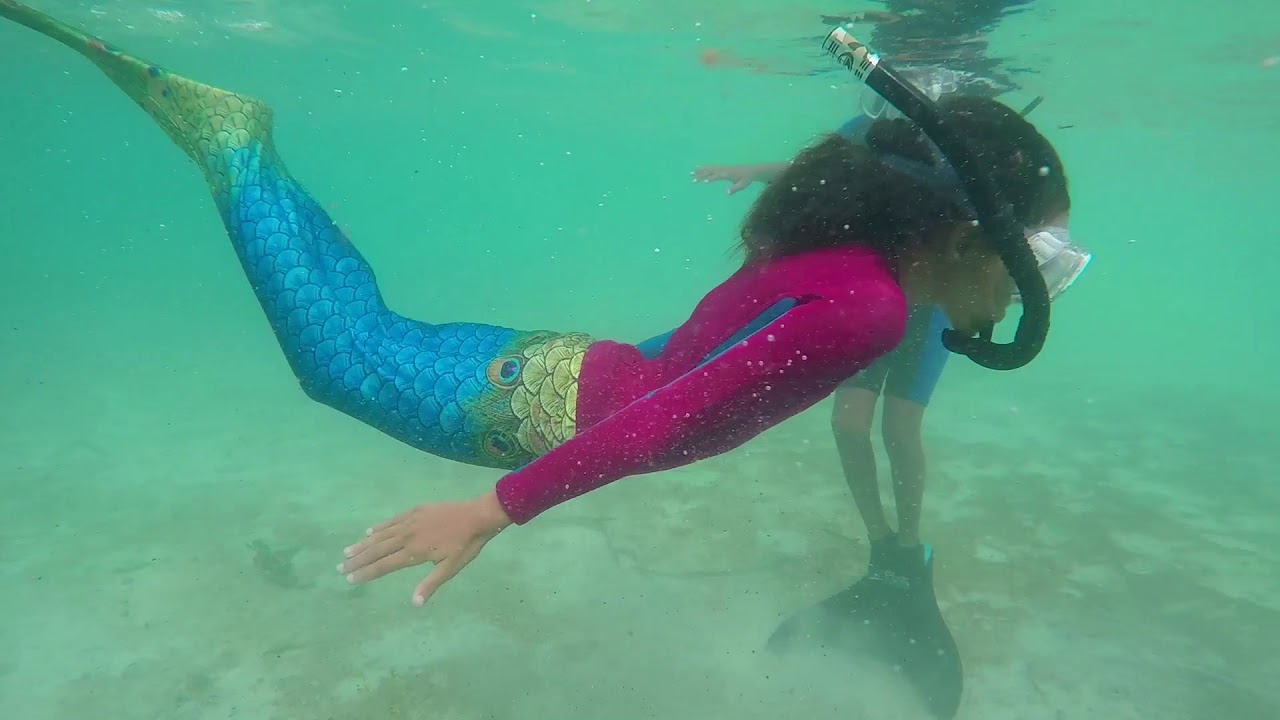 Mermaid Gabby learning to freedive in Bermuda!