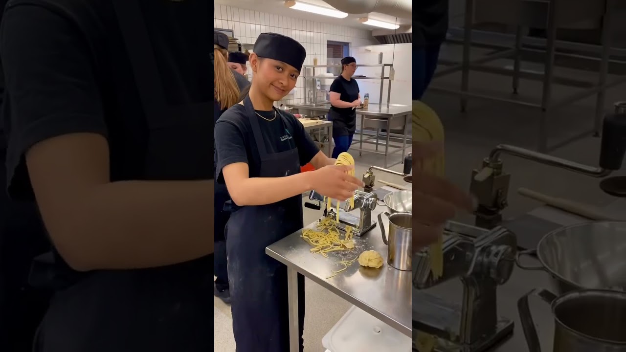 Pasta del 2 bånd og kogning