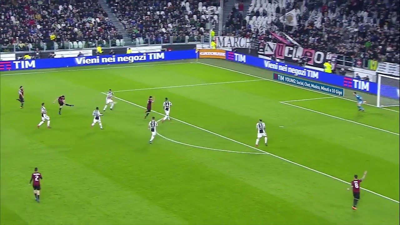 CALCIO: Volata Scudetto, Luciano Moggi "Juve favorita sul Napoli" | VIDEO