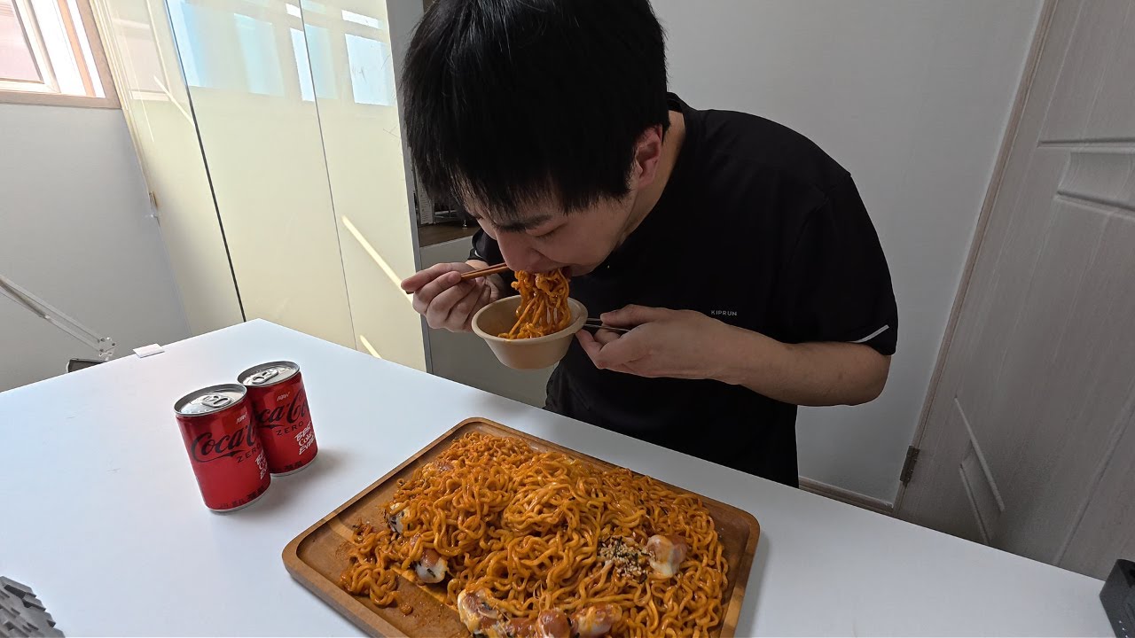 불닭볶음면 3봉(+ 모짜렐라 치즈,비엔나)