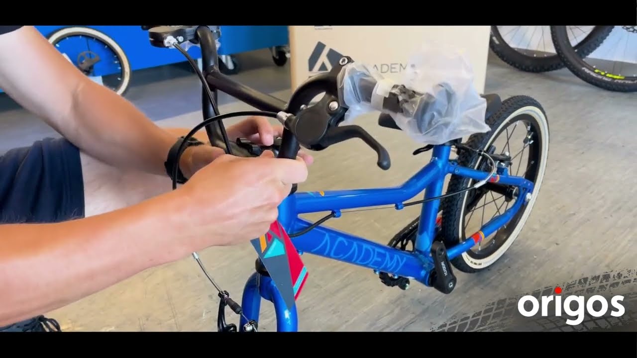 ACADEMY skladáme detský bicykel