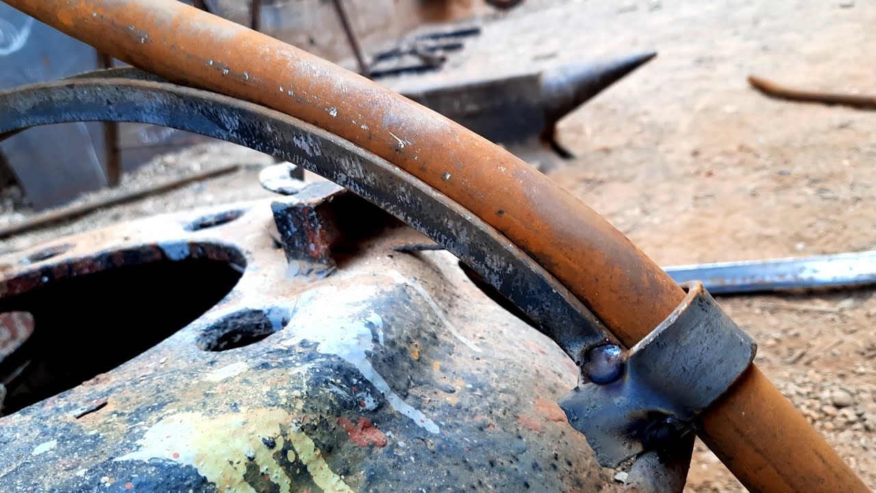 أفكار يدوية لثني أنبوب حديد / Hand ideas for bending an iron pipe @فن اللحام welding