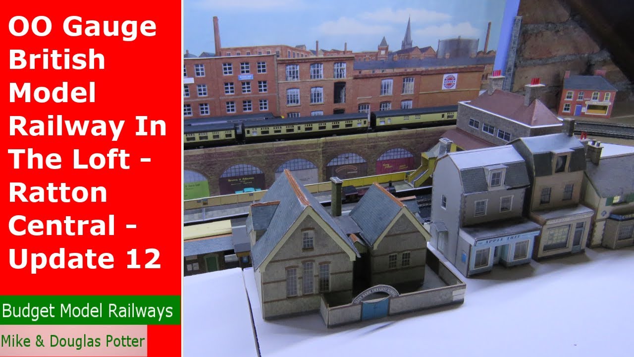 OO Gauge British Model Railway In The Loft - Ratton Central - Starting Raised Town Scene - Update 12