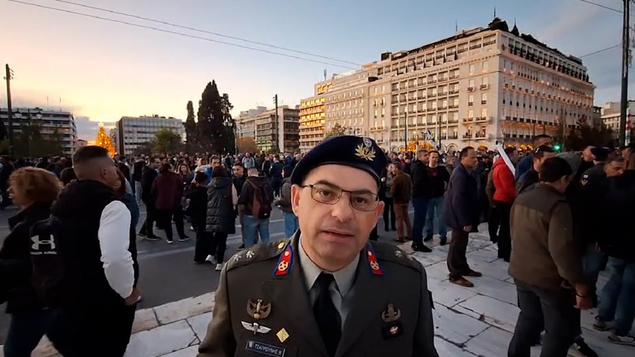 &Omicron; &Beta;. &Tau;&sigma;&alpha;&pi;&rho;&omicron;ύ&nu;&eta;&sigmaf; &sigma;&tau;&eta;&nu; &pi;&alpha;&nu;&epsilon;&lambda;&lambda;&alpha;&delta;&iota;&kappa;ή &sigma;&upsilon;&gamma;&kappa;έ&nu;&tau;&rho;&omega;&sigma;&eta; &tau;&omega;&nu; &sigma;&tau;&rho;&alpha;&tau;&iota;&omega;&tau;&iota;&kappa;ώ&nu; &sigma;&tau;&eta;&nu; &Alpha;&theta;ή&nu;&alpha;