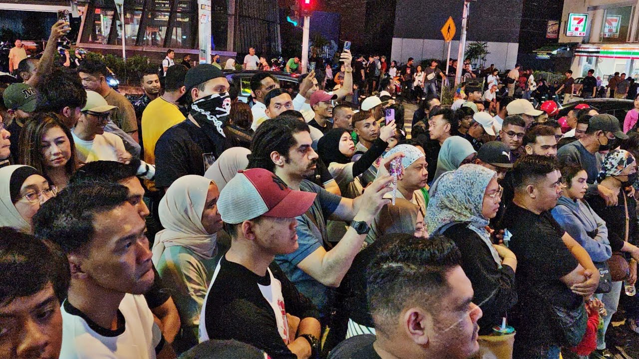 Penonton Tudung pink Mintak Bob bawak lagu Bara bere | Sekali Bob bagi lagu Yank Wali Band