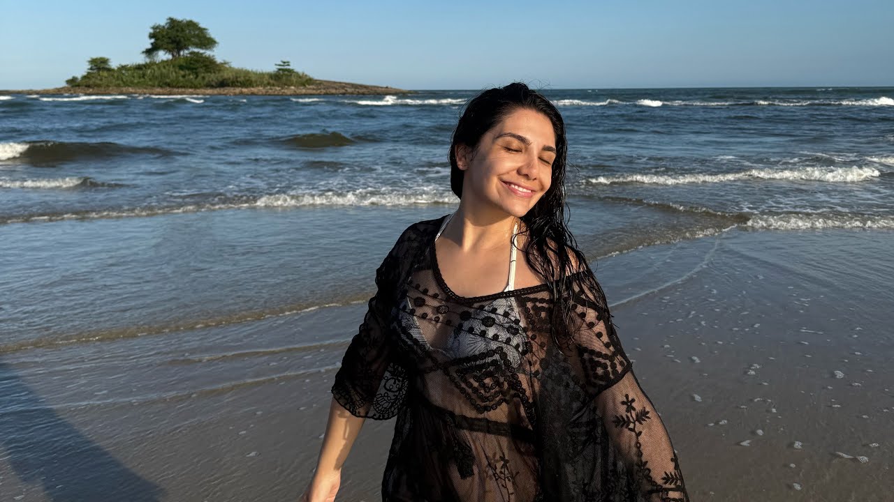 BARRA DO SAÍ - Praia que divide o PR e SC 