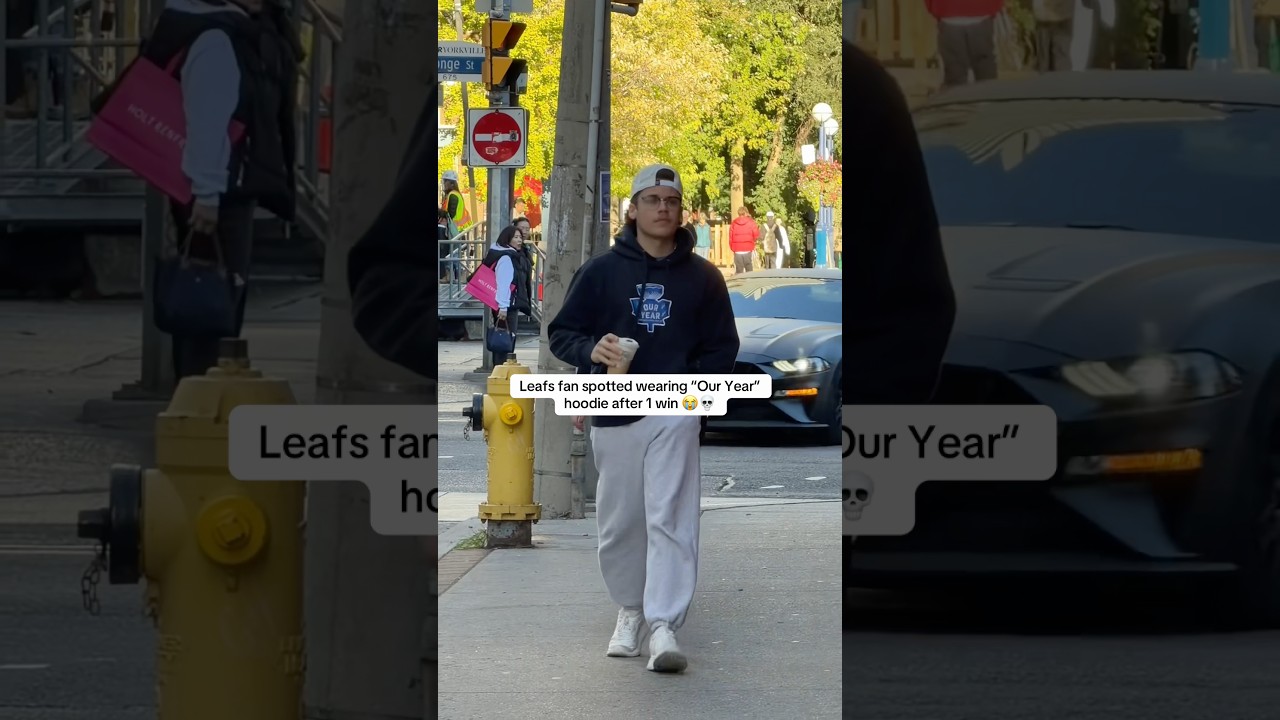 Leafs fans overacting 🤣 #torontomapleleafs #hockey #nhl