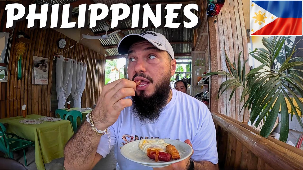 $2 Filipino Breakfast With Kind Locals In Moalboal, Philippines 🇵🇭