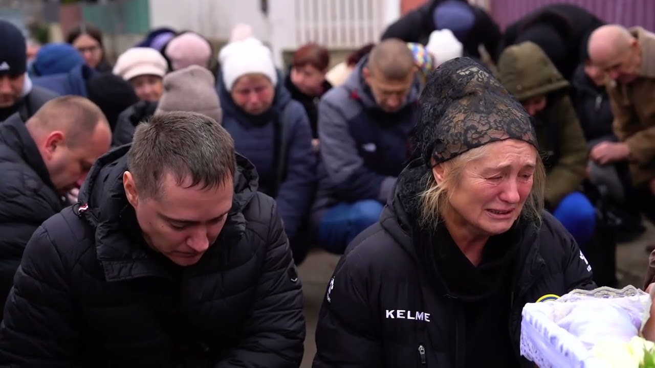 Могилів-Подільська громада попрощалася з полеглим Захисником Олександром Патичишиним