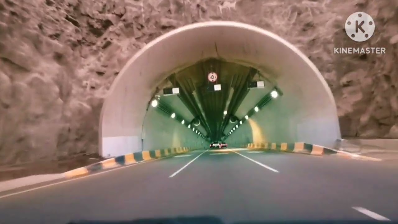 فصلوا ولدي من المدرسه بحجة انه مايشوهه سمعتهم ..؟😭💔