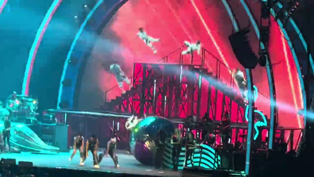 P!nk - Trustfall (live Paris 21 june 2023)