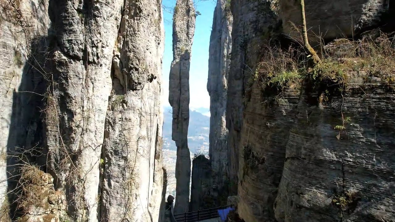 The Enshi Grand Canyon stands for thousands of years with a single stick of incense【Curious China】