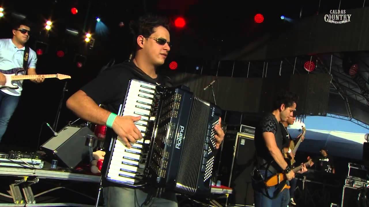 Zé Ricardo e Thiago - DVD Caldas Country - Sinal Disfarçado