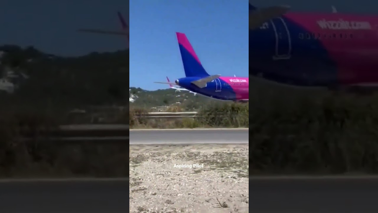 dangerous low approach in Skiathos Int'l airport Greece🇬🇷#shorts