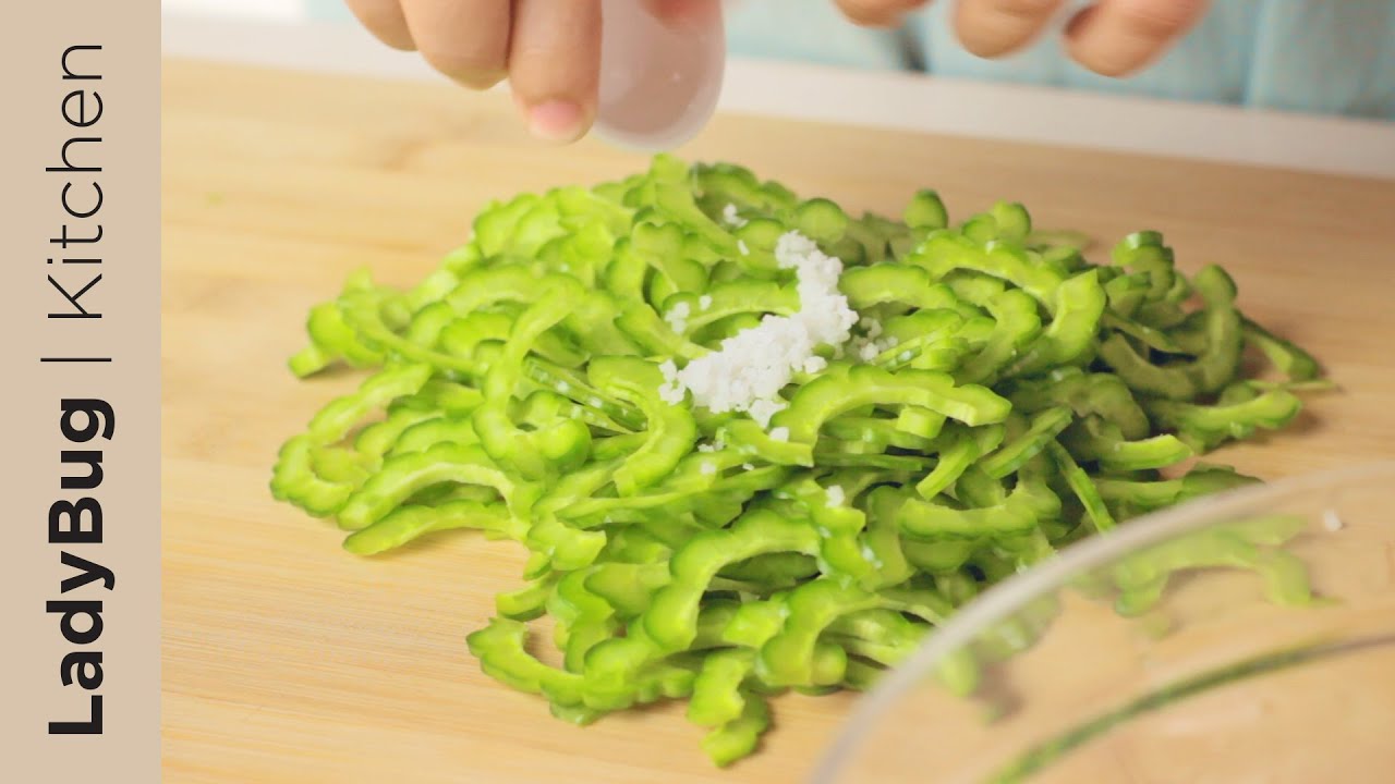 How to make PERFECT BITTER MELON SALAD, Ensaladang Ampalaya at Labanos