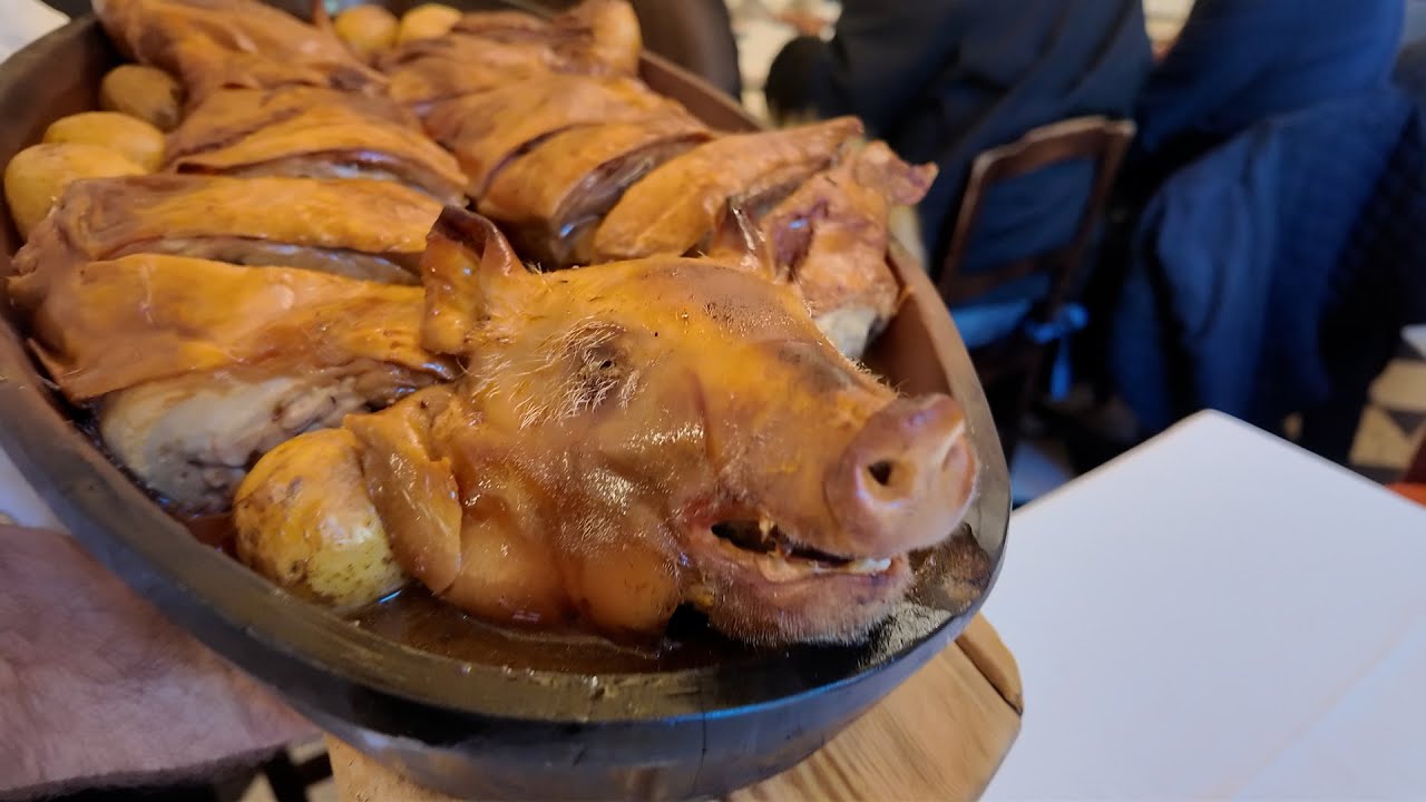 COMI NO RESTAURANTE MAIS ANTIGO DO MUNDO! Sobrino de Botín - 300 ANOS!