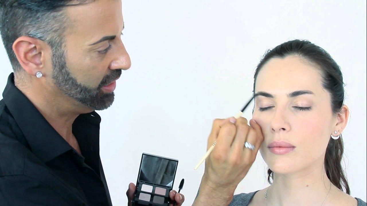 Tutorial Smokey Nudes con Bobbi Brown | The Beauty Effect