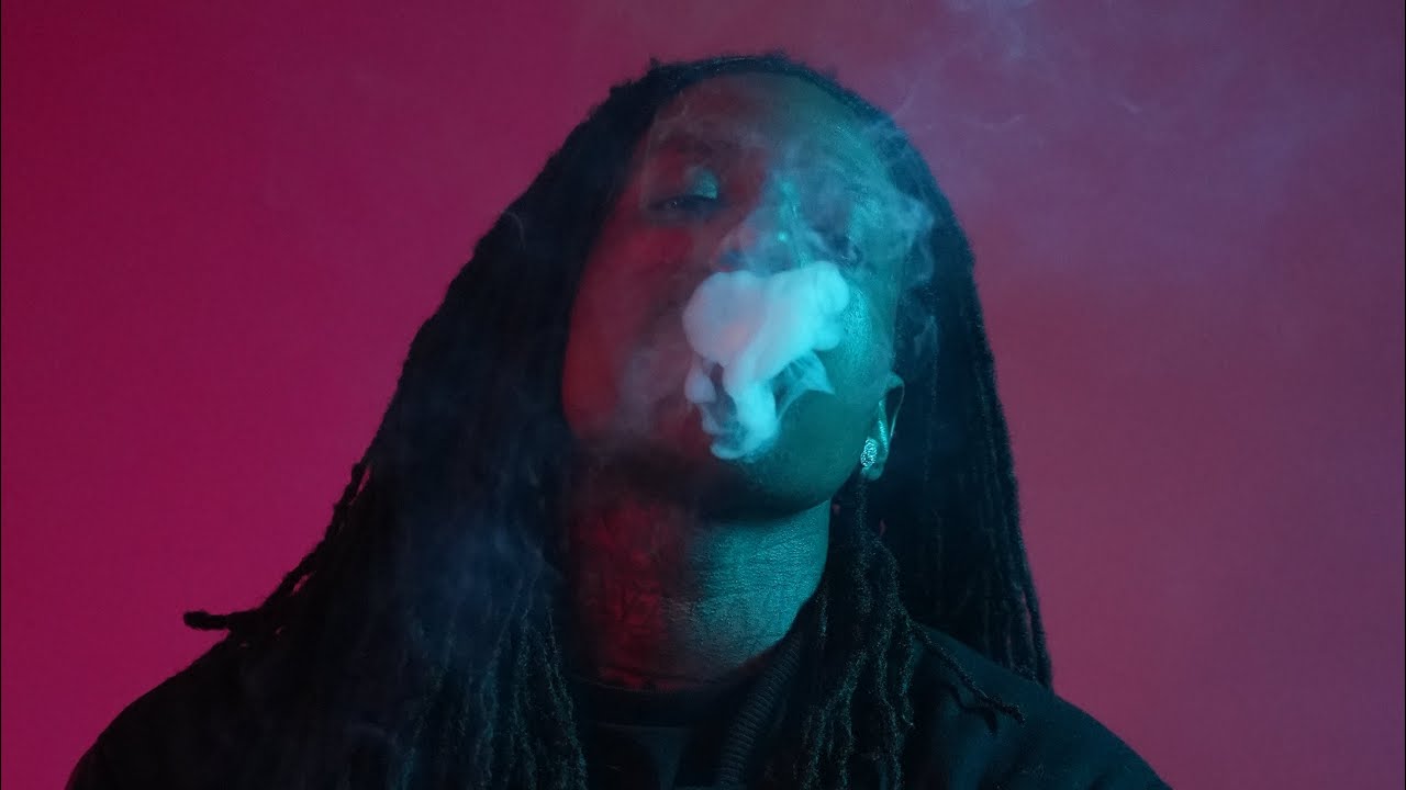 HOW TO ROLL A BACKWOOD WIT RICO RECKLEZZ (EXCLUSIVE VIDEO)