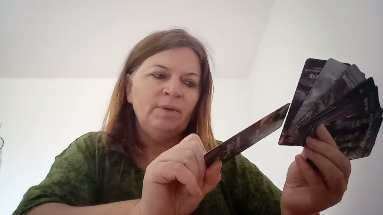 Nu s-a terminat încă între voi doi! M-a șocat ce am văzut în cărțile de tarot!!