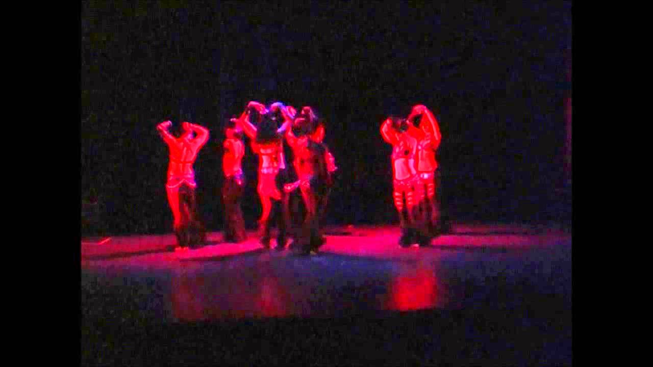 Spettacolo di fine anno 2014 del corso di Tribal Fusion di Asd L'Aura a Brescia