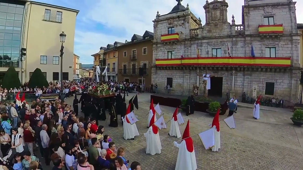 SEMANA SANTA PONFERRADA. EL DESENCLAVO.