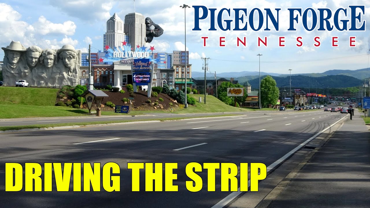 Driving The Strip (Parkway) In Pigeon Forge Tennessee with The Legend
