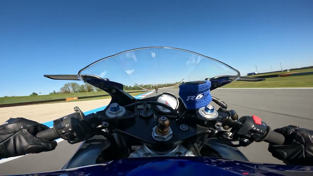 Yamaha R6 - TT Assen instruction - Session 3
