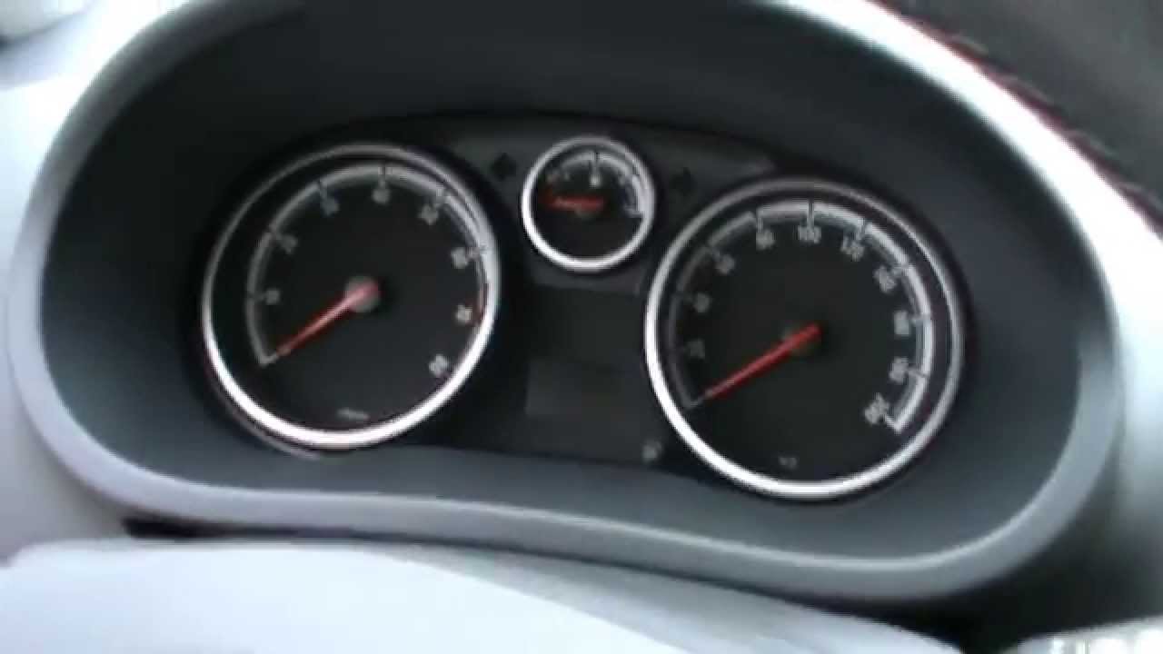 2009 Opel Corsa 1.4I 16V BLACK AND WHITE LIMITED EDITION Review,Start Up, Engine, and In Depth Tour