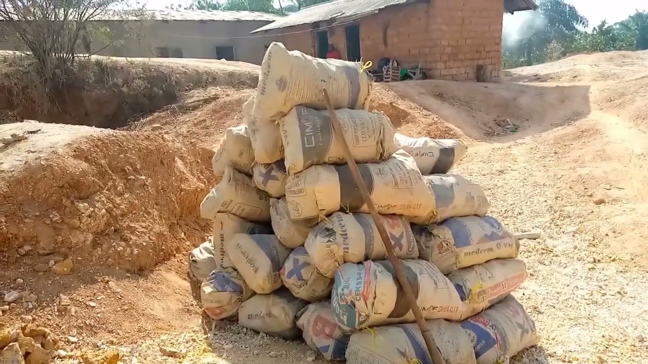 Calaba chalk (kaolin clay) mining, Bessi Fomukong, Mbengwi , Cameroon .