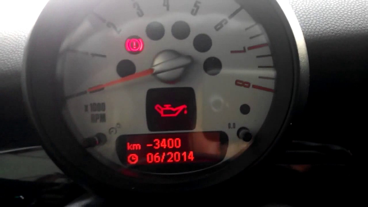 C&Oacute;MO RESETEAR MENSAJE DE MANTENIMIENTO DE UN | MINI COOPER |