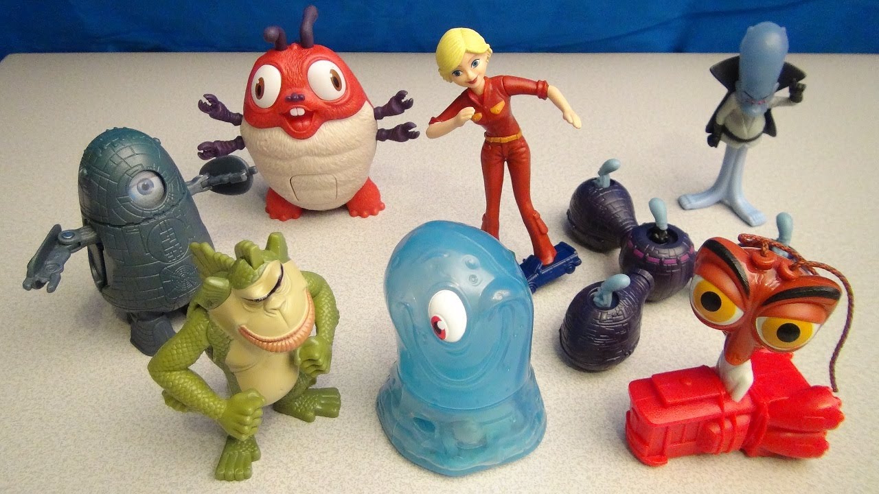 Видеообзор коллекции игрушек «Монстры против пришельцев» 2009 года от McDonald's Happy Meal