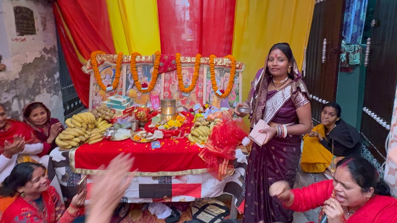 Mata rani ka kirtan🙏 #viral #bageshwardhamsarkar #matarani #kirtan #bhakti #vlogging #trendingshort 