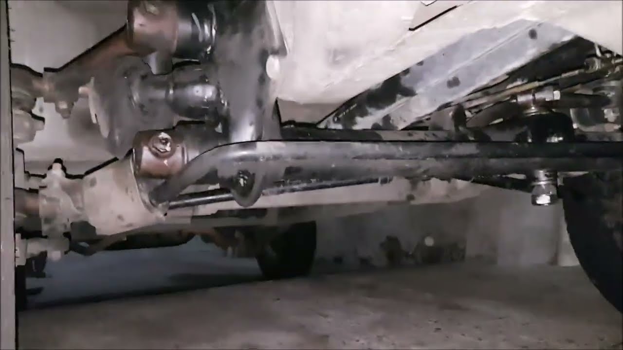 Engraxando a suspensão da Kombi