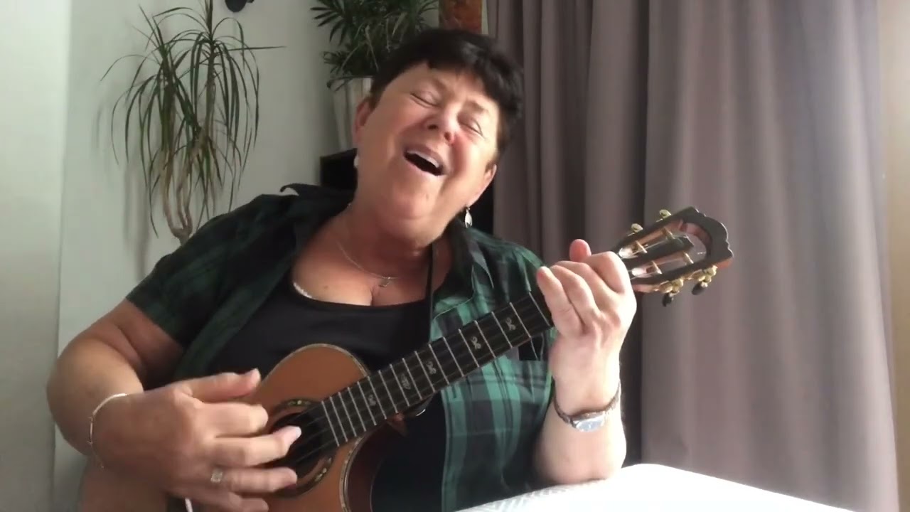 Natural Woman ( Carole King/Aretha Franklin uke cover)
