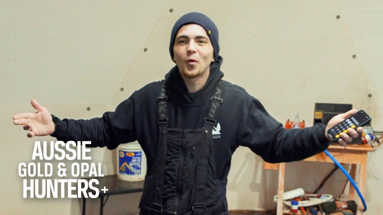 Chris McCully Mines $38,000 While Shawn Pomrenke Races Snowmobiles | Bering Sea Gold