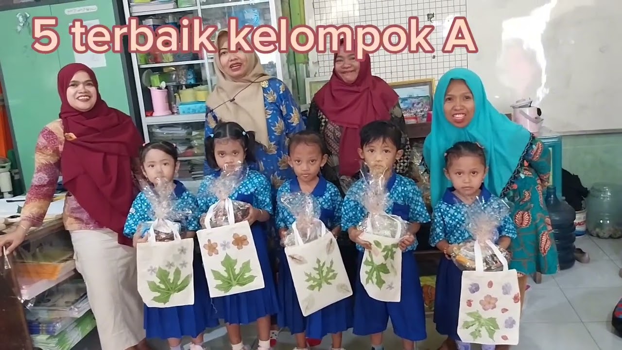 Lomba Membatik Ecoprint Teknik Pounding#batik #ecoprint #pounding #paudsurabaya #gembong