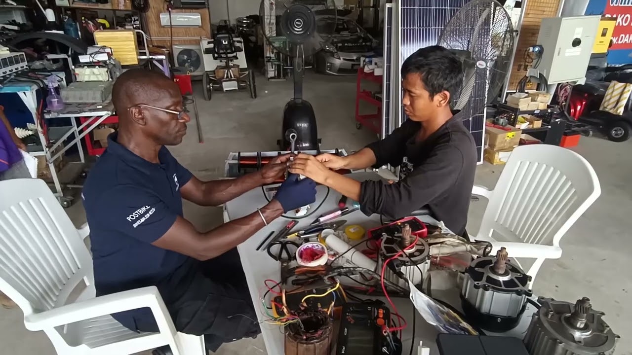 EV bike repair course by DAKO in Bangkok| คอร์สซ่อมมอเตอร์ไซค์ไฟฟ้า นักเรียนจาก Holland