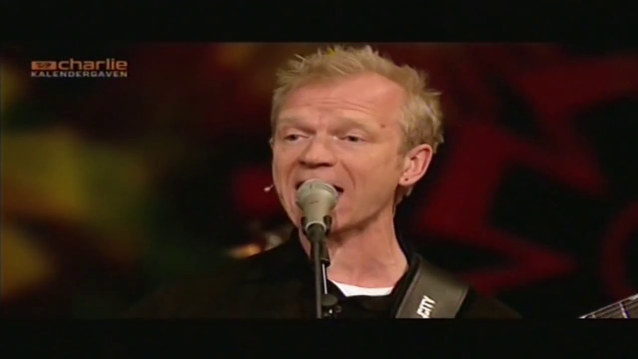 Thousands Of Vendings - De Nattergale (Live)