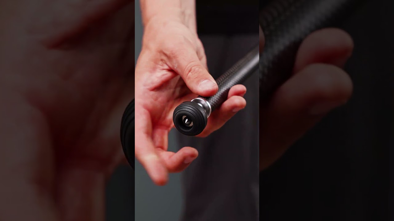 #SmallRig AD-50 Tripod: Lightweight and durable, its smooth tilt system ensures silky shots!