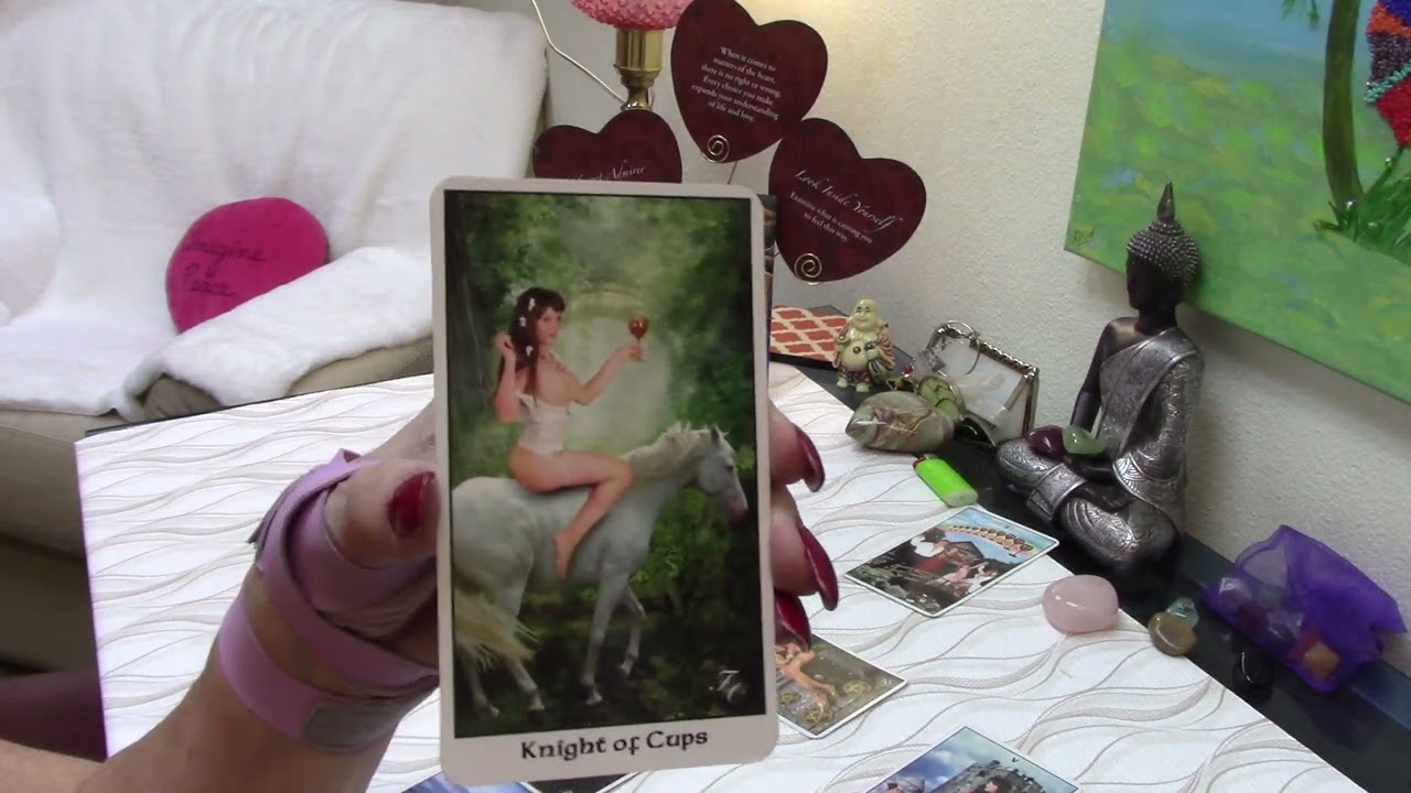 Romantic Love Reading for You: You've found your Emperor or Empress & the Sex is... of your Dreams!