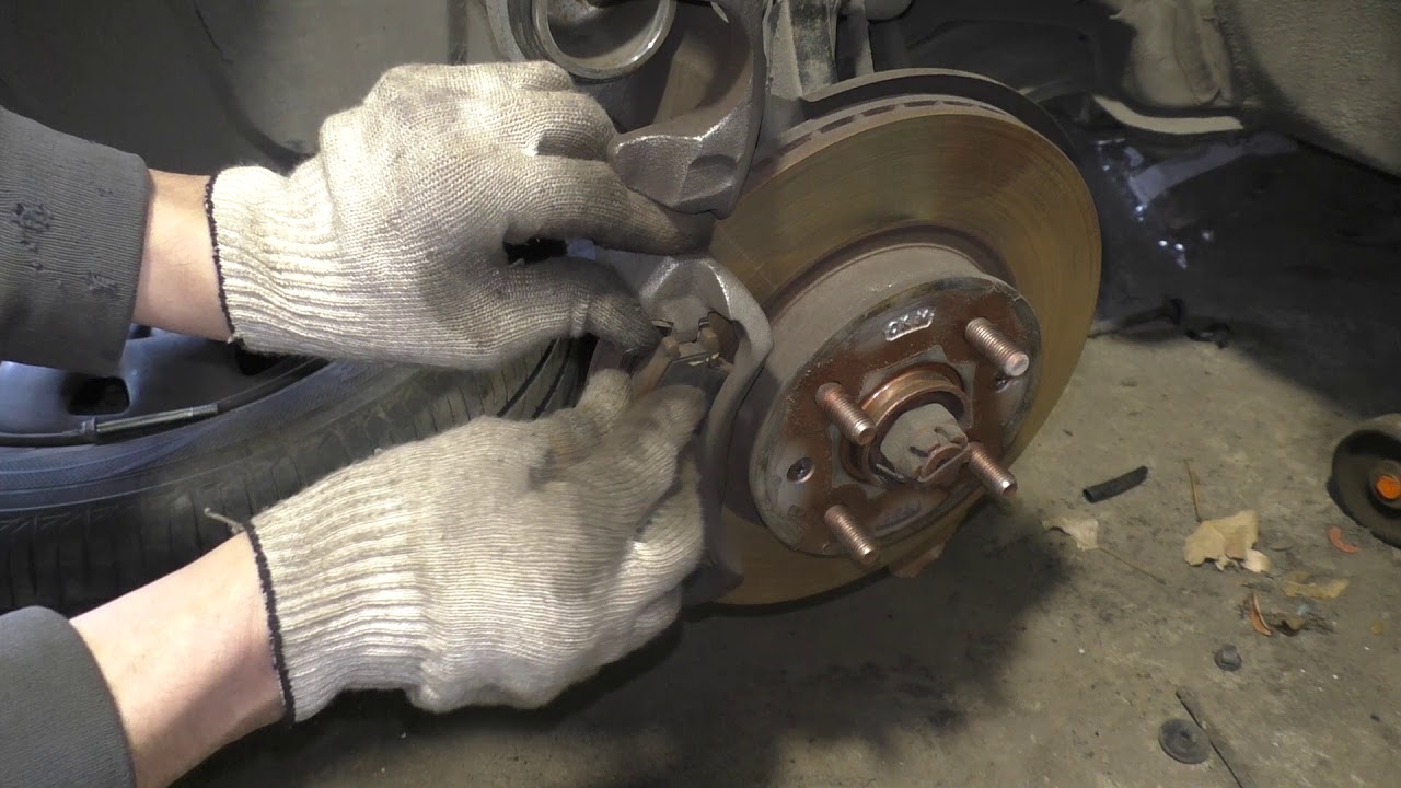 HYUNDAI GETZ - How to Replace Front Brake Pads