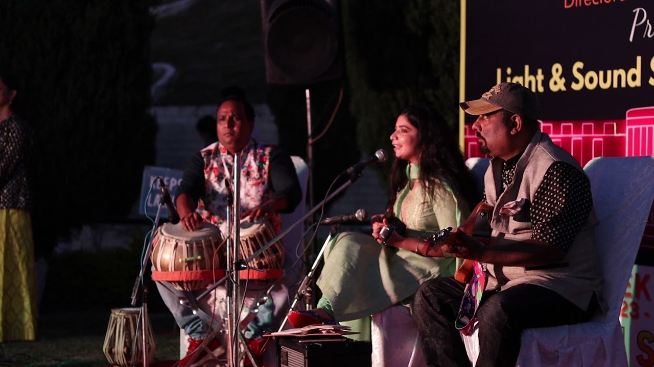 JUHI SINGH : LIVE
