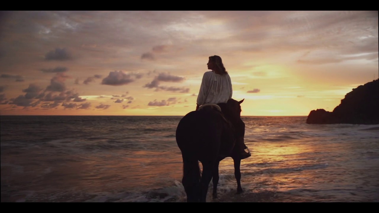 CUIXMALA | Monta: Horseback Riding through Paradise