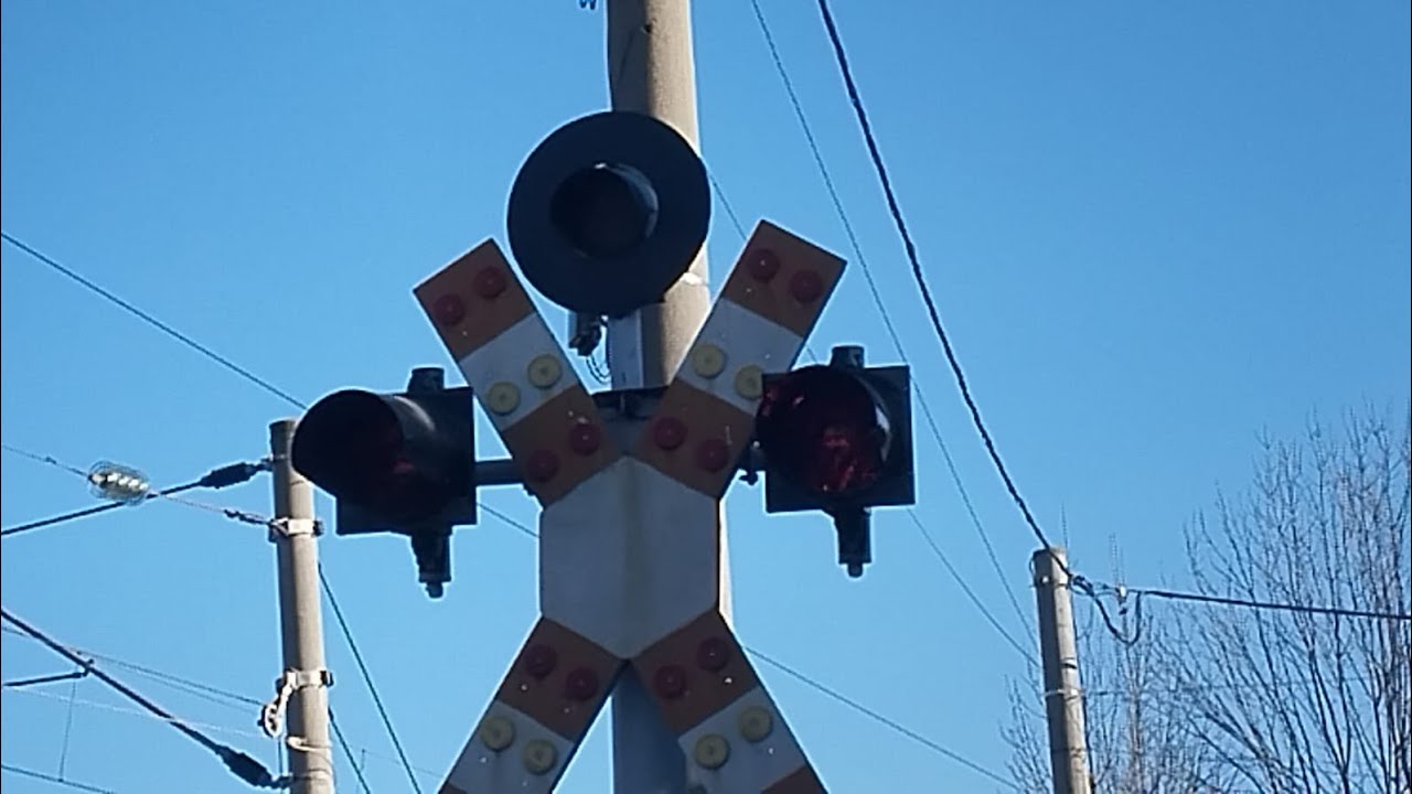 Trecere la nivel cu cale ferata Cuza voda