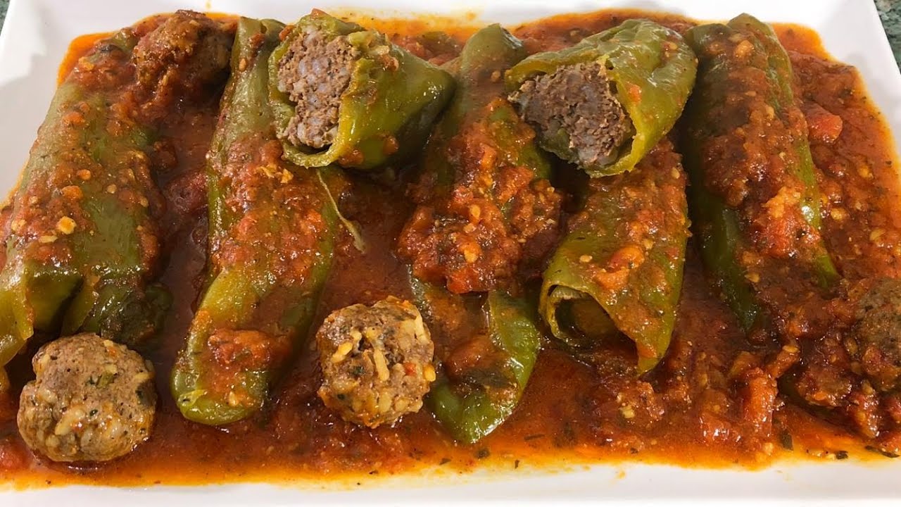 فلفلة معمرة بالكفتة و الروز, مذاق من اروع ما يكون  # Poivron farcis au riz et à la viande hachée.