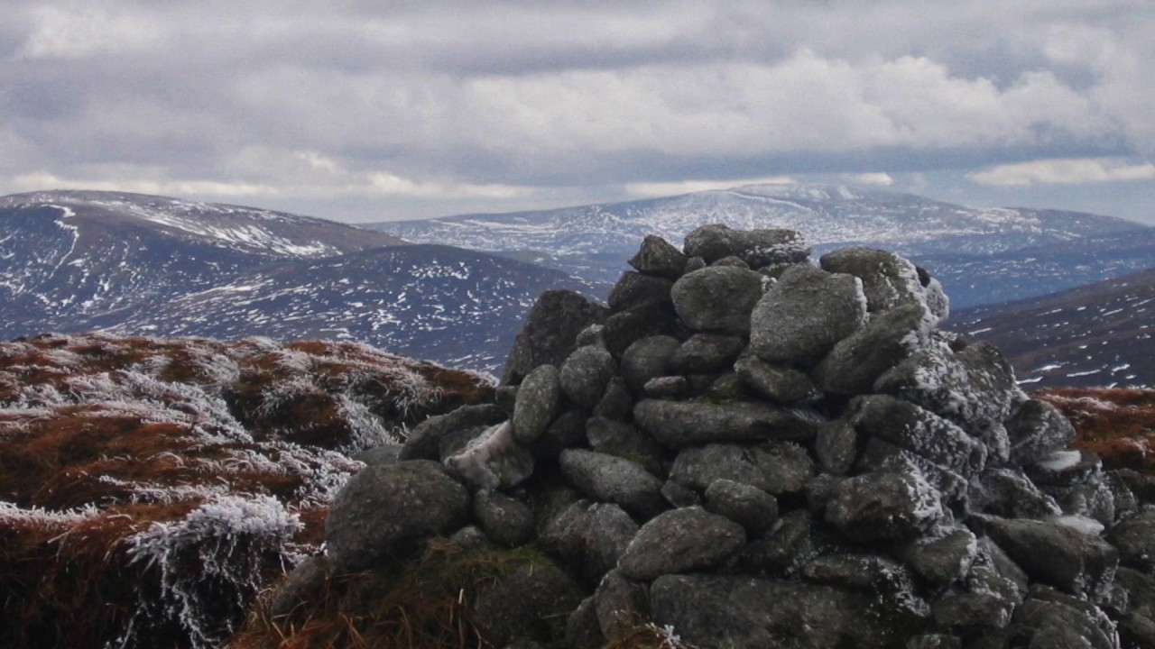 100 Scenic Views Of Ireland That Only Hillwalkers See...
