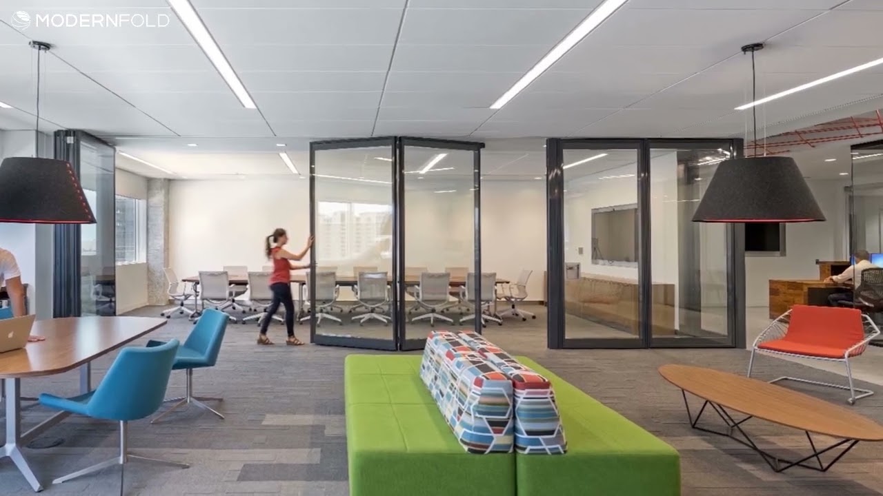 Modernfold Acousti-Clear Acoustic Control Glass Operable Wall