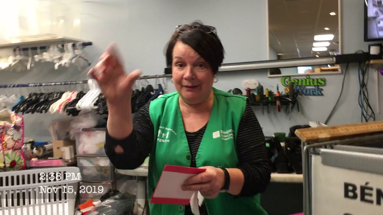 Comptoir Populaire Deguire thrift shop in Casselman, Ontario