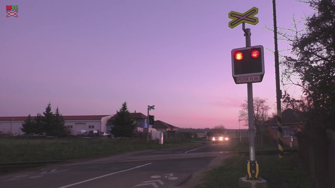 Železniční přejezd Novosedly #1 [P7111] - 1.11.2024 / Czech railroad crossing