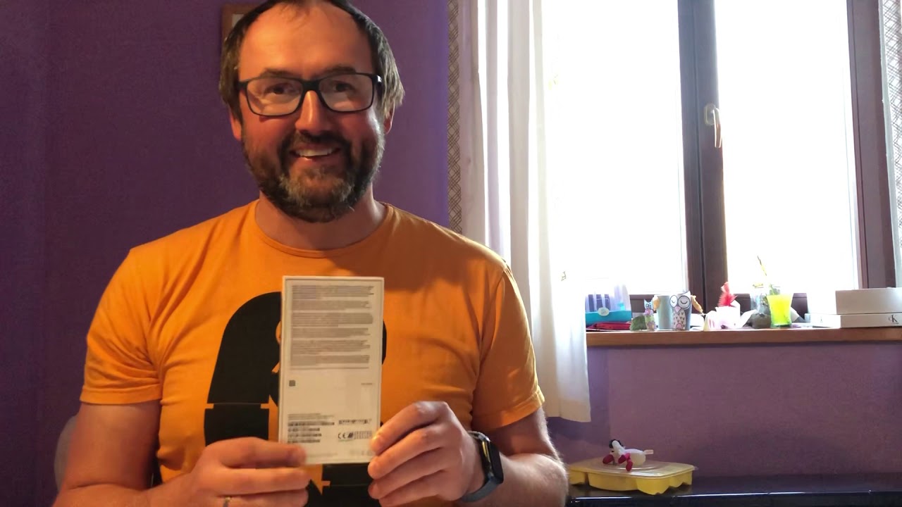 iPhone 12 unboxing - rozbaleni